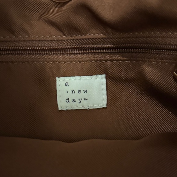 a new day Brown Woven Shoulder Bag - Picture 4 of 6